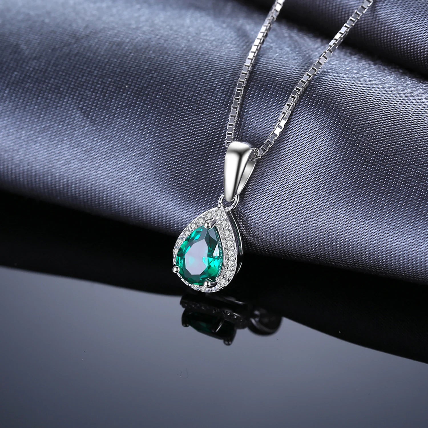 AVERLLA™ Elegant Pear Simulated Nano Emerald Pendant Necklace