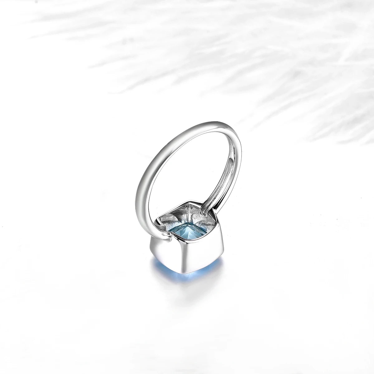 AVERLLA™ Radiant Sky Blue Topaz Sterling Silver Ring