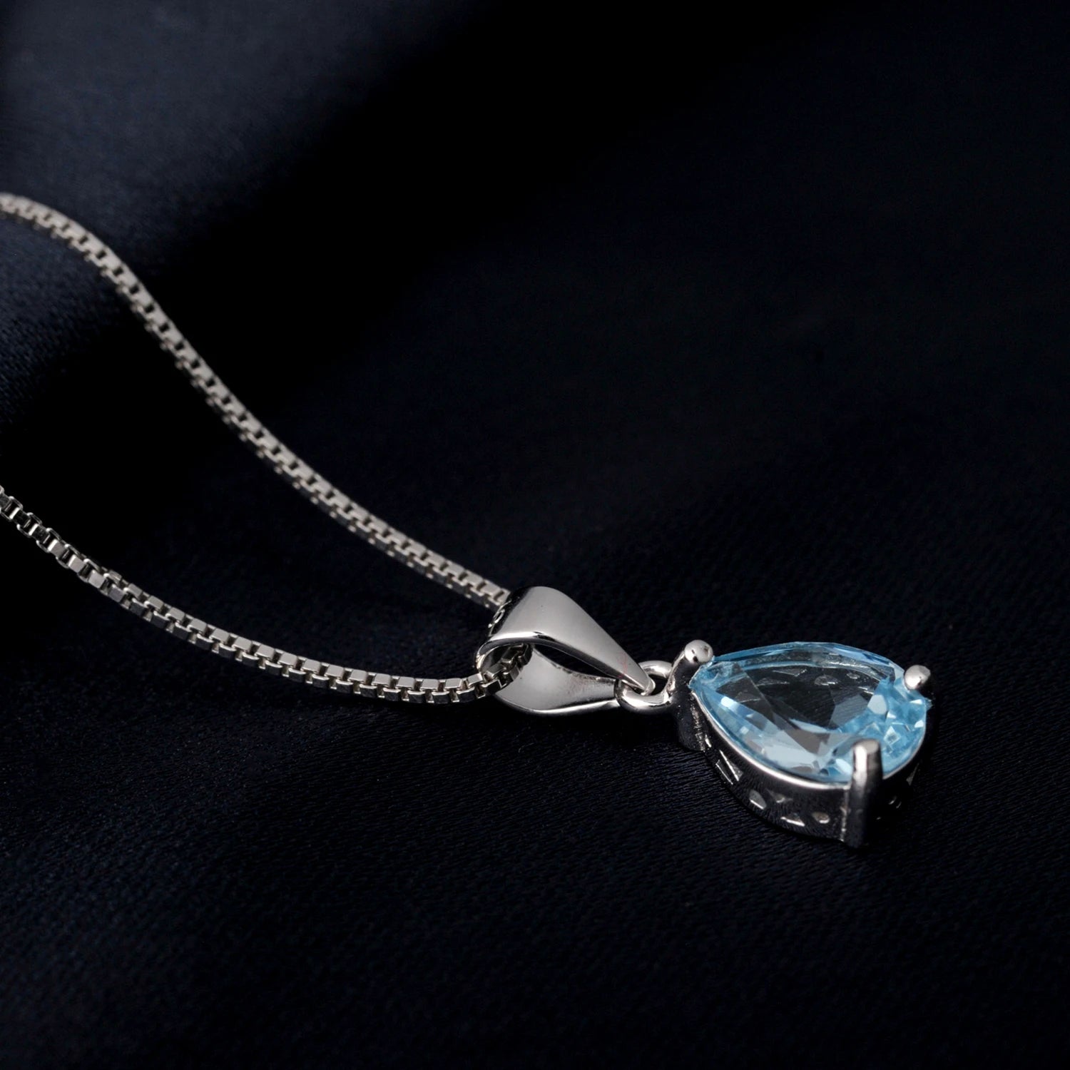 AVERLLA™ Vibrant Birthstone Sky Blue Topaz & Gemstone Pendant Necklace