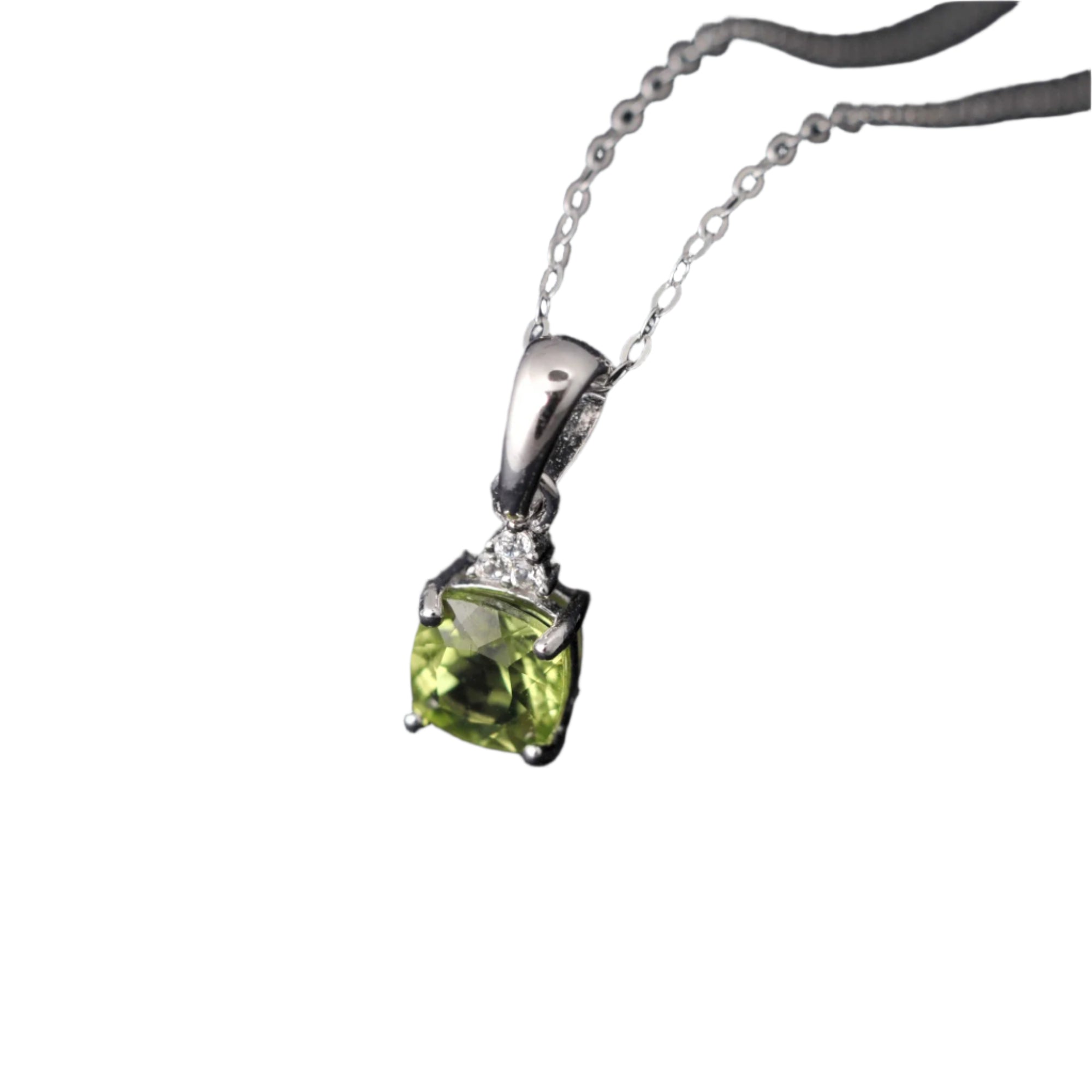 AVERLLA™ 1ct Cushion Natural Cut Genuine Peridot Pendant Necklace with 18" Trace Chain in 925 Sterling Silver