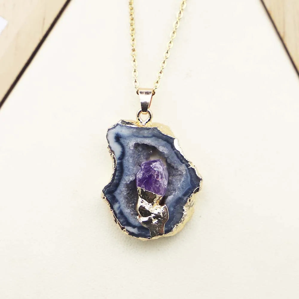 AVERLLA™ Natural Black Agate Druzy Necklace – Irregular Topaz Pendant Charm