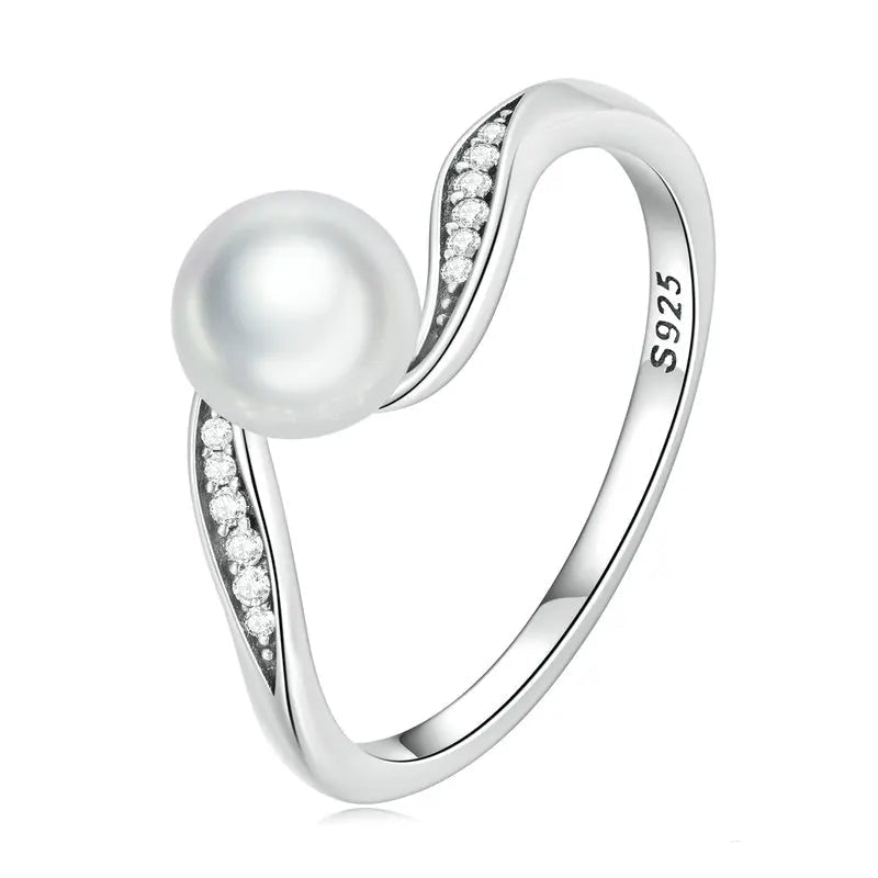 AVERLLA™ Radiant Shell Pearl Geometric Ring