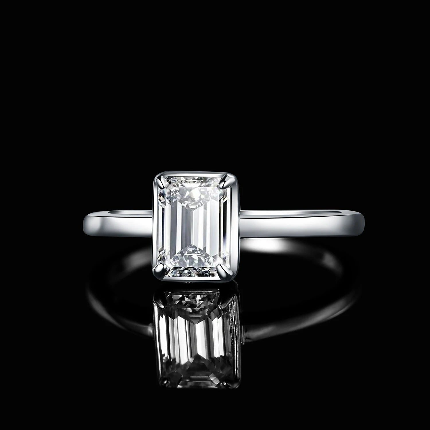 AVERLLA™ Moissanite 1ct Emerald Cut Solitaire Ring