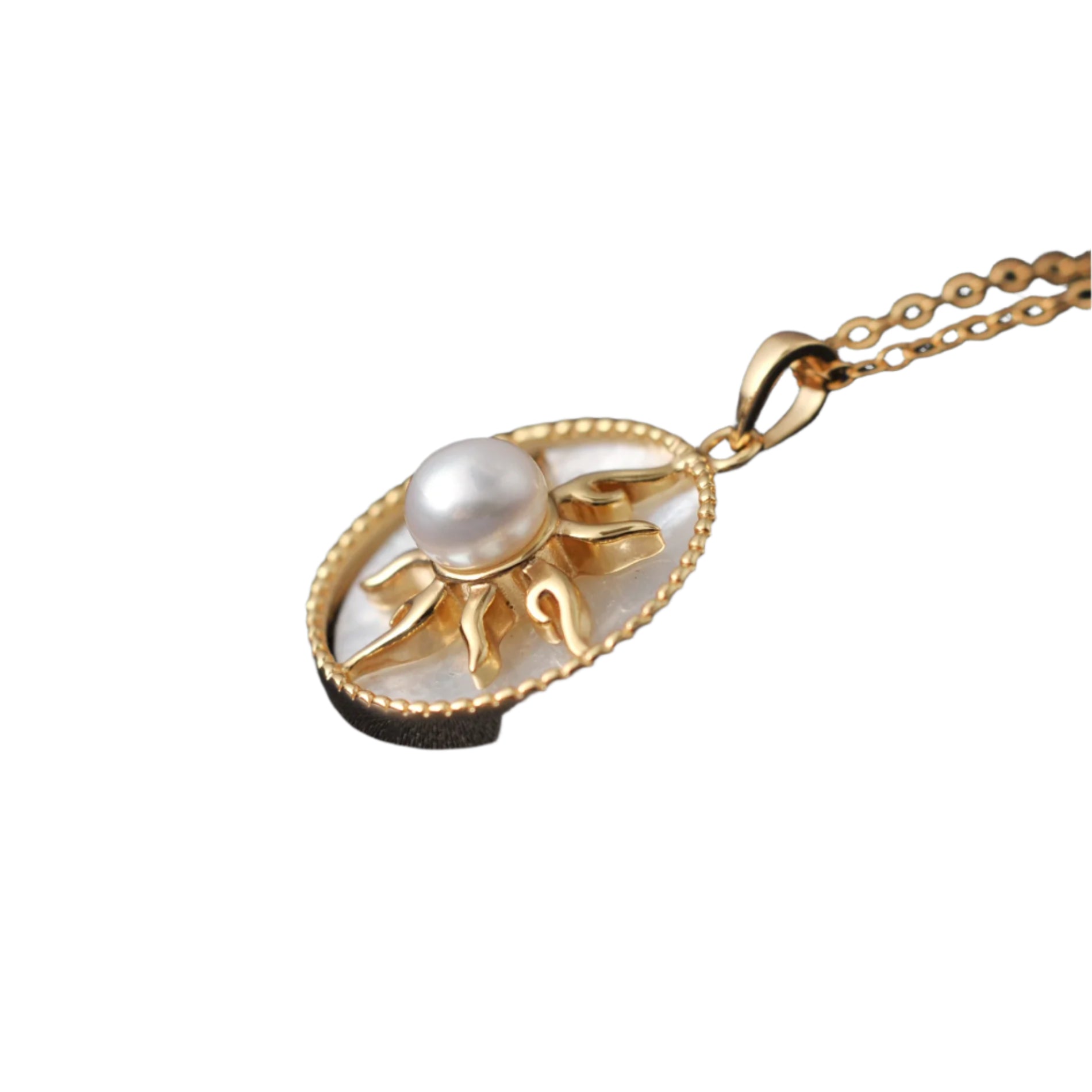 AVERLLA™ Sunlit Grace Shell & Freshwater Pearl Pendant